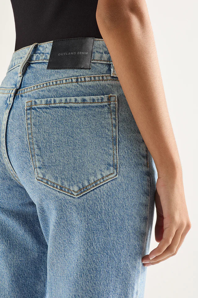 Outland Denim Elise Mid Straight Jean