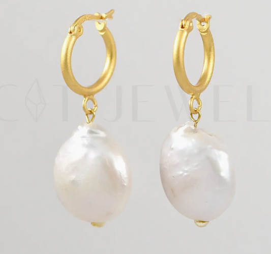 Felix Z Dangling Baroque Pearl Earring